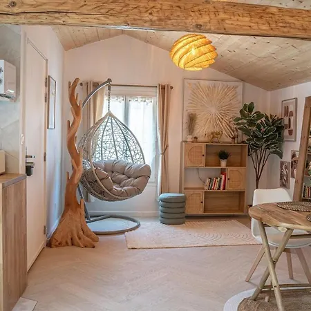 アパート Loft & Scandinave Romantique, King Size, Tv 65 ナルボンヌ